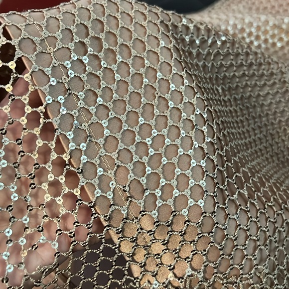 Beautiful tailored unique dress, size Xs/S, color tan/nude. - Picture 5 of 5